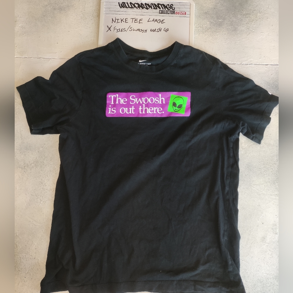 Nike X files Collaboration T-shirt mens large